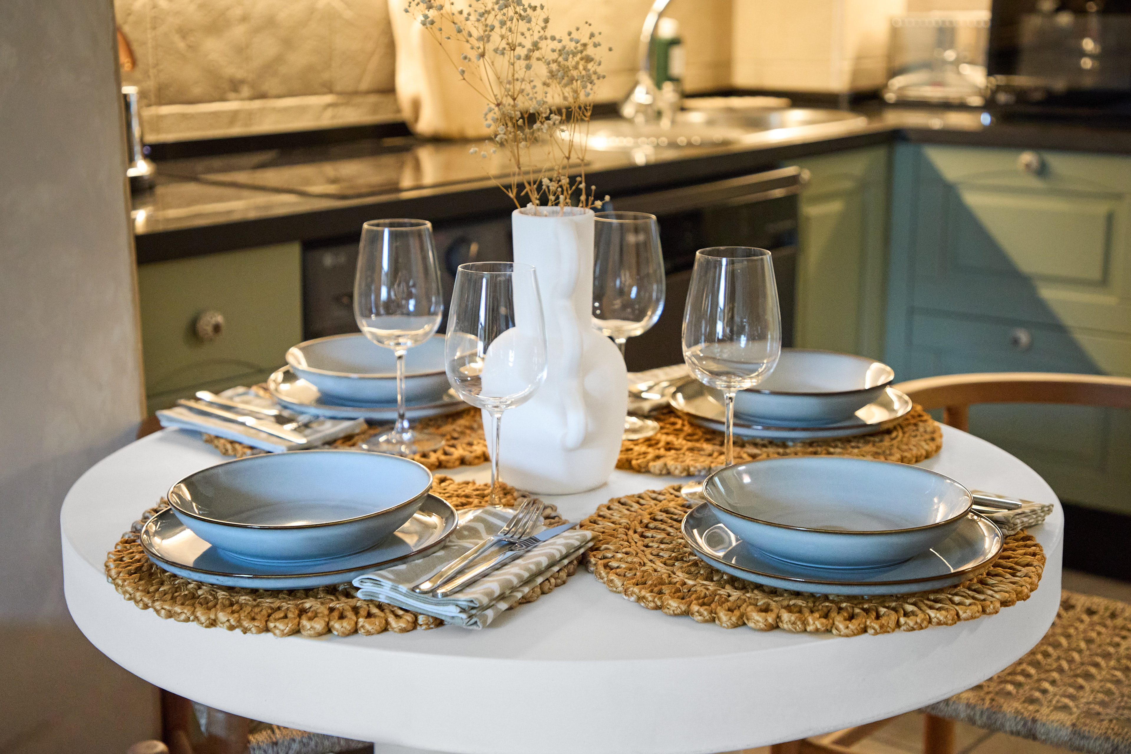 Dining setting at Casa Wanda