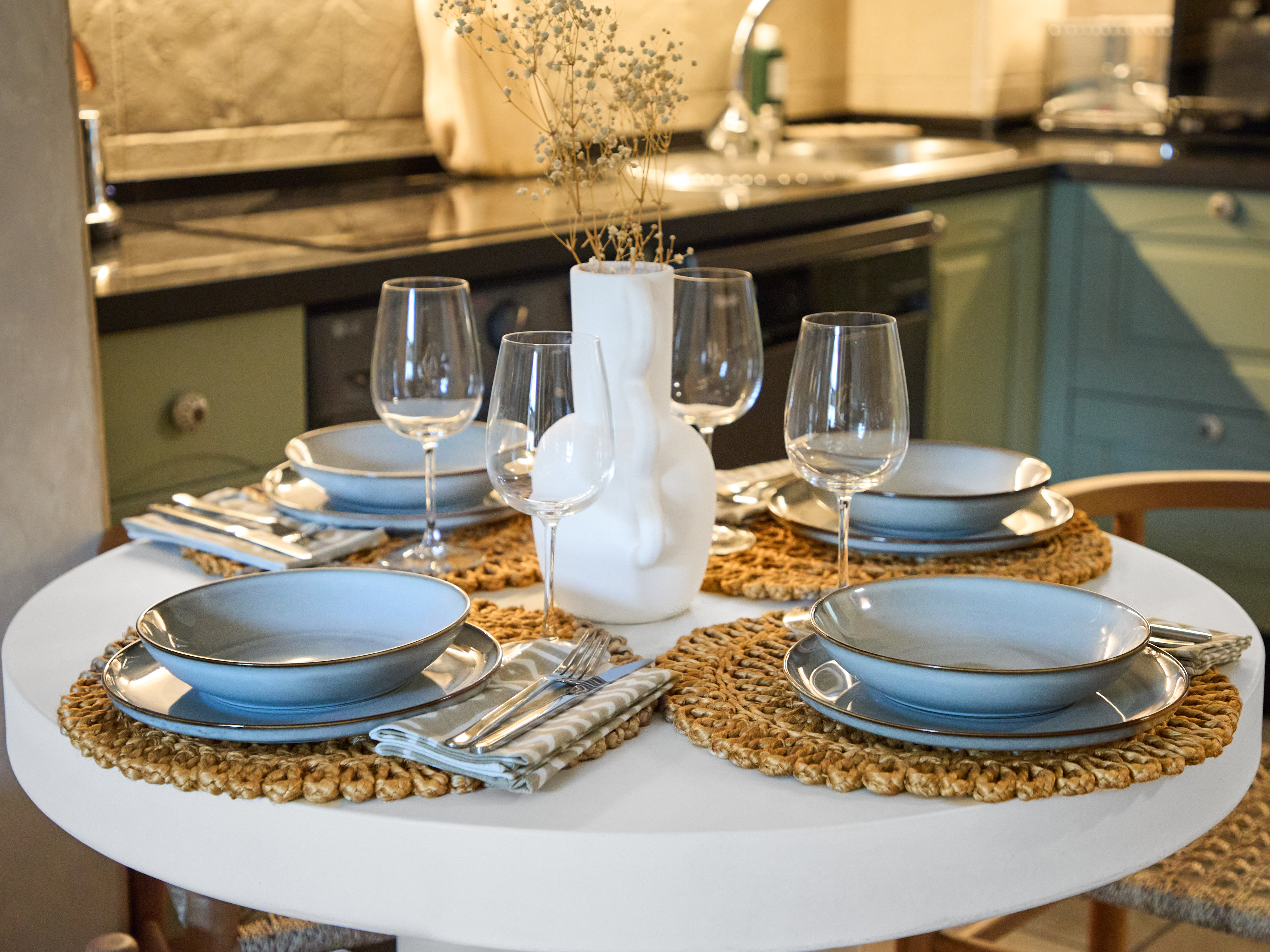 Dining setting at Casa Wanda